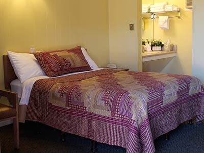Queen Room at Mesa Verde Motel